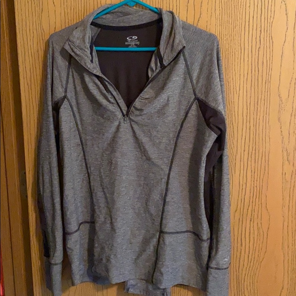 Champion Semi Fitted long sleeve quarter zip